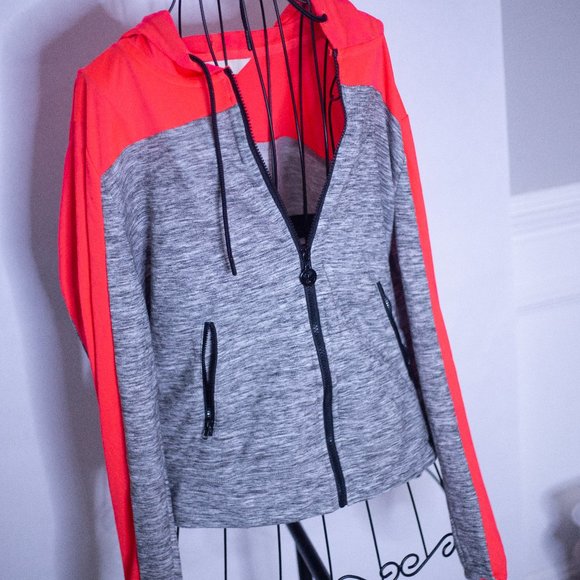 Nicki Minaj Size XLarge Hooded Style Jacket - Picture 4 of 9